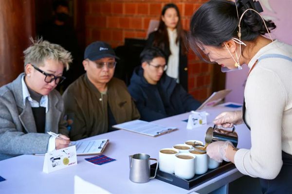 机助力第十二届上海国际潮流饮品创意制作大赛PG电子麻将胡了模拟器咖博士商用全自动咖啡(图3)